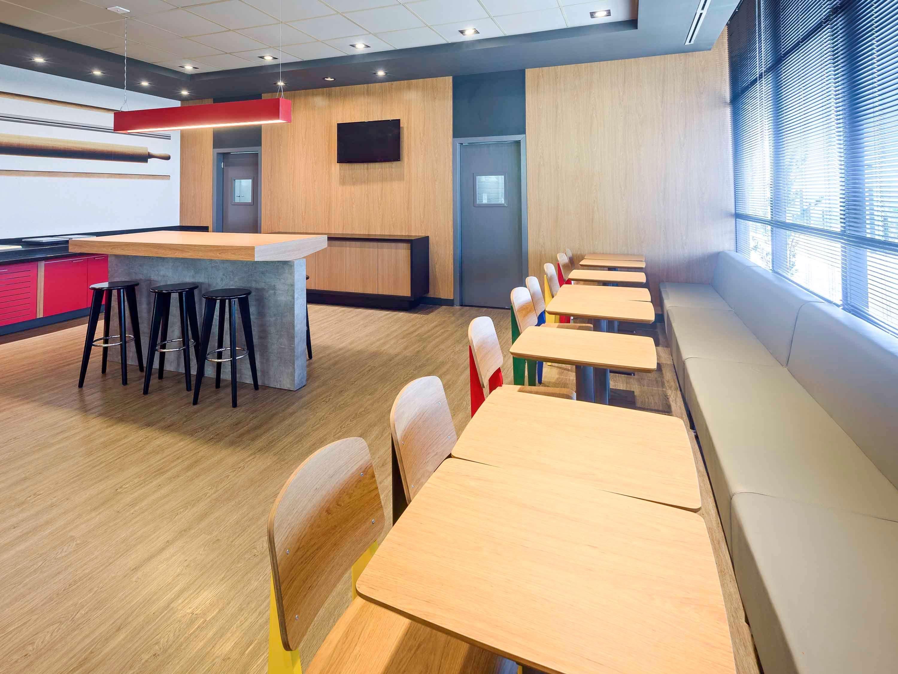 Отель Ibis Guaiba Экстерьер фото